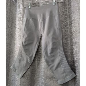 lululemon leggings‎ Compression Cropped/Shorts 6 Gray